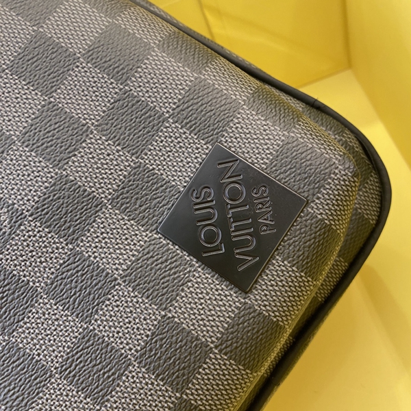 ルイヴィトンバッグ側面デザイン